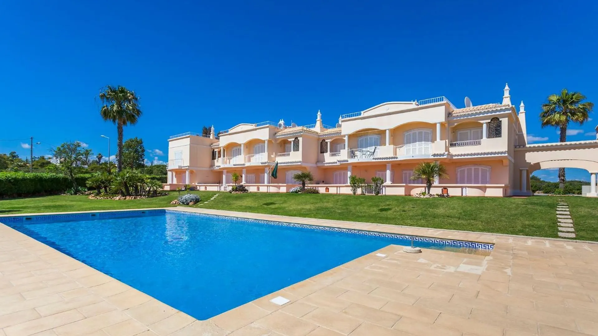 11 Marinha - Two Bedroom Apt At Praia Do Marinha Carvoeiro